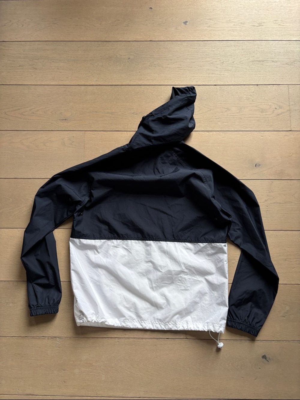Windbreaker - Picture 6 of 6